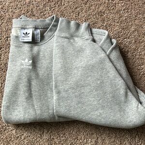 Adidas Grey Crop Crew Neck Women’s XS